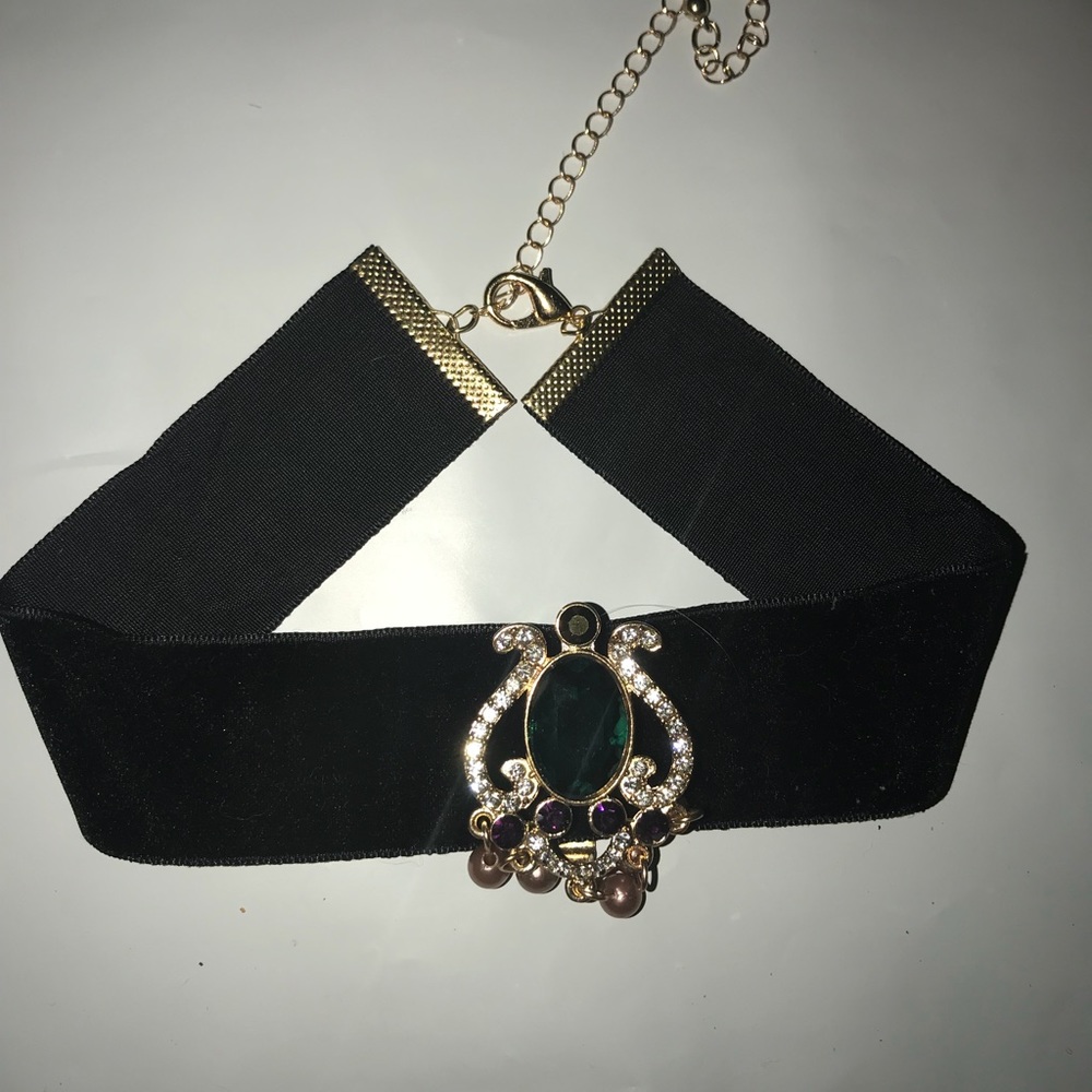Black Velvet Emerald Choker